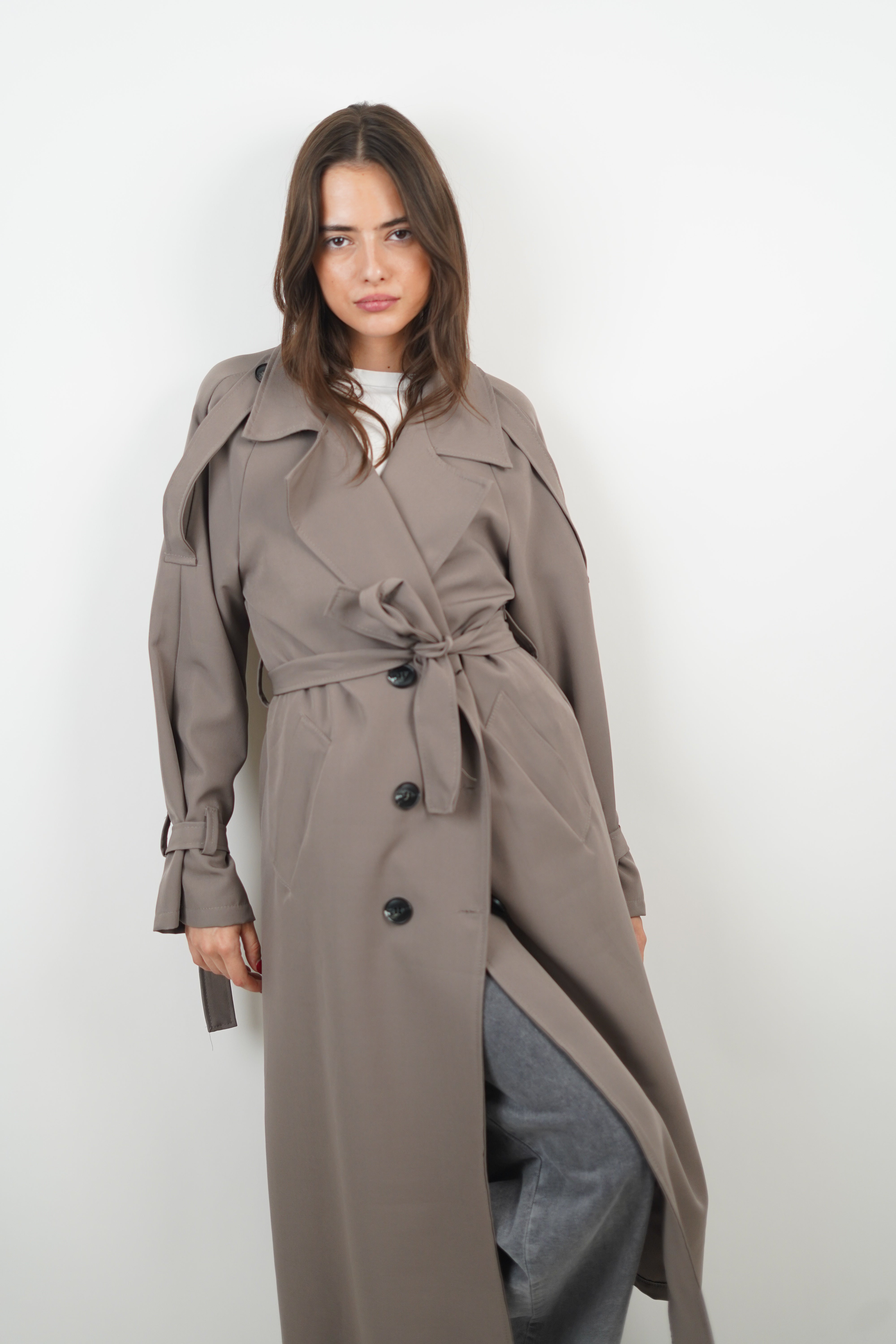 Lola taupefarbener Trenchcoat