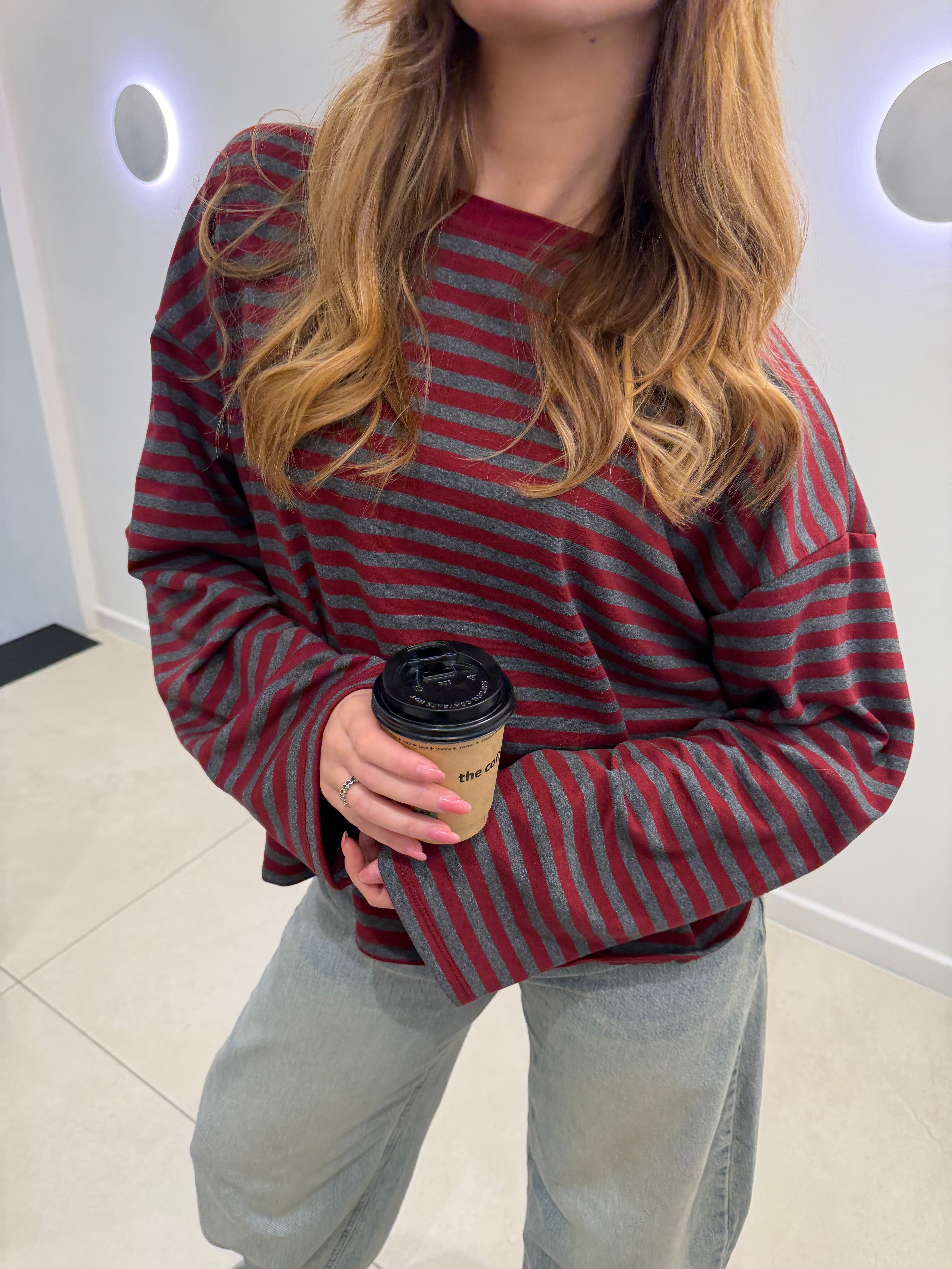 Océane grey and burgundy t-shirt