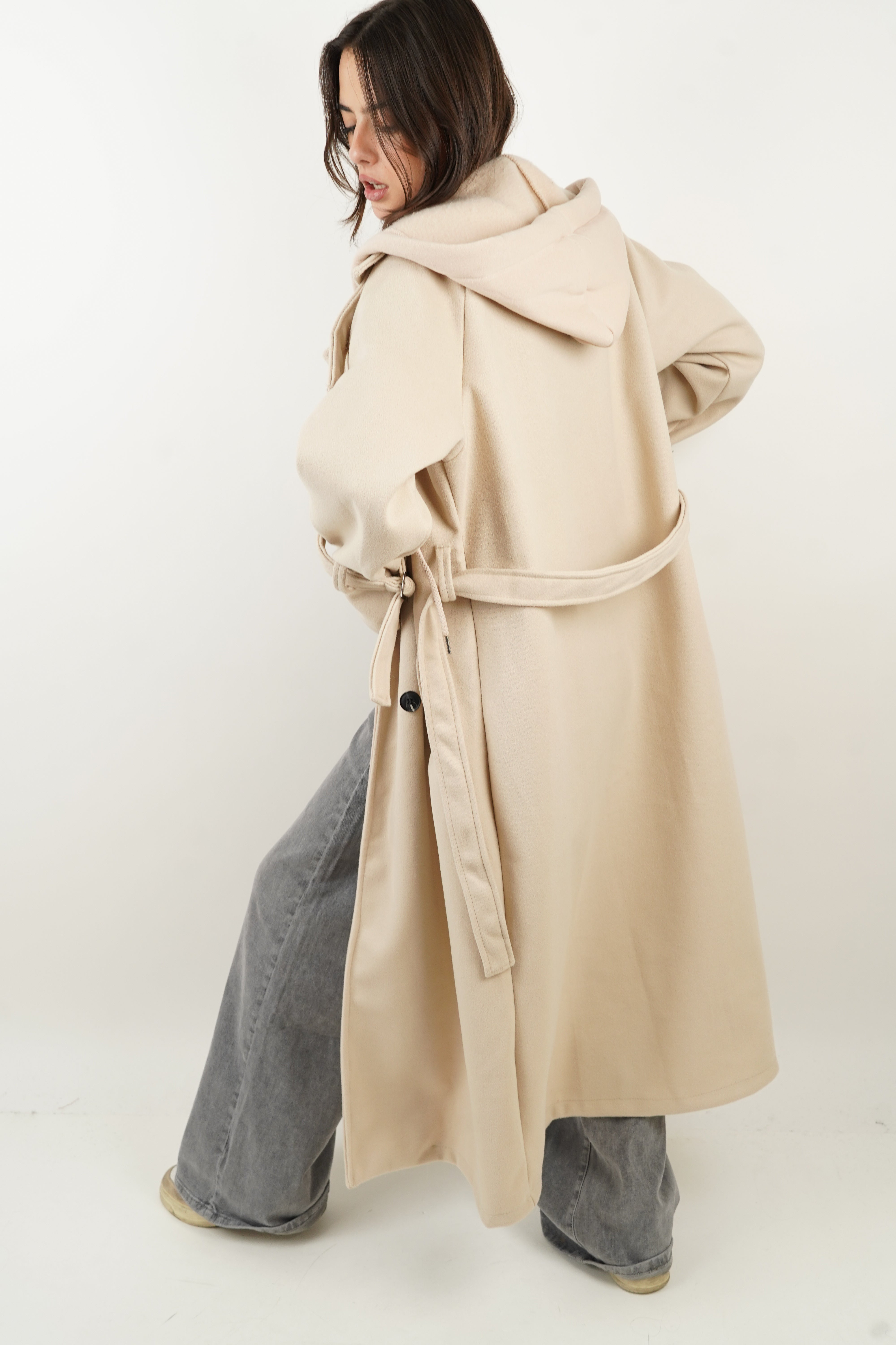 Sasha beige coat